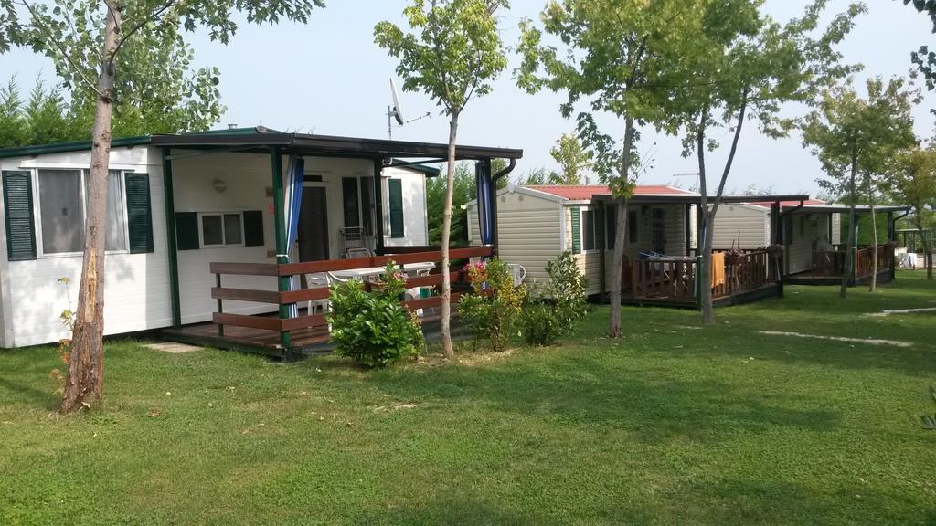 Campeggio Bruno Moniga del Garda Habitación foto